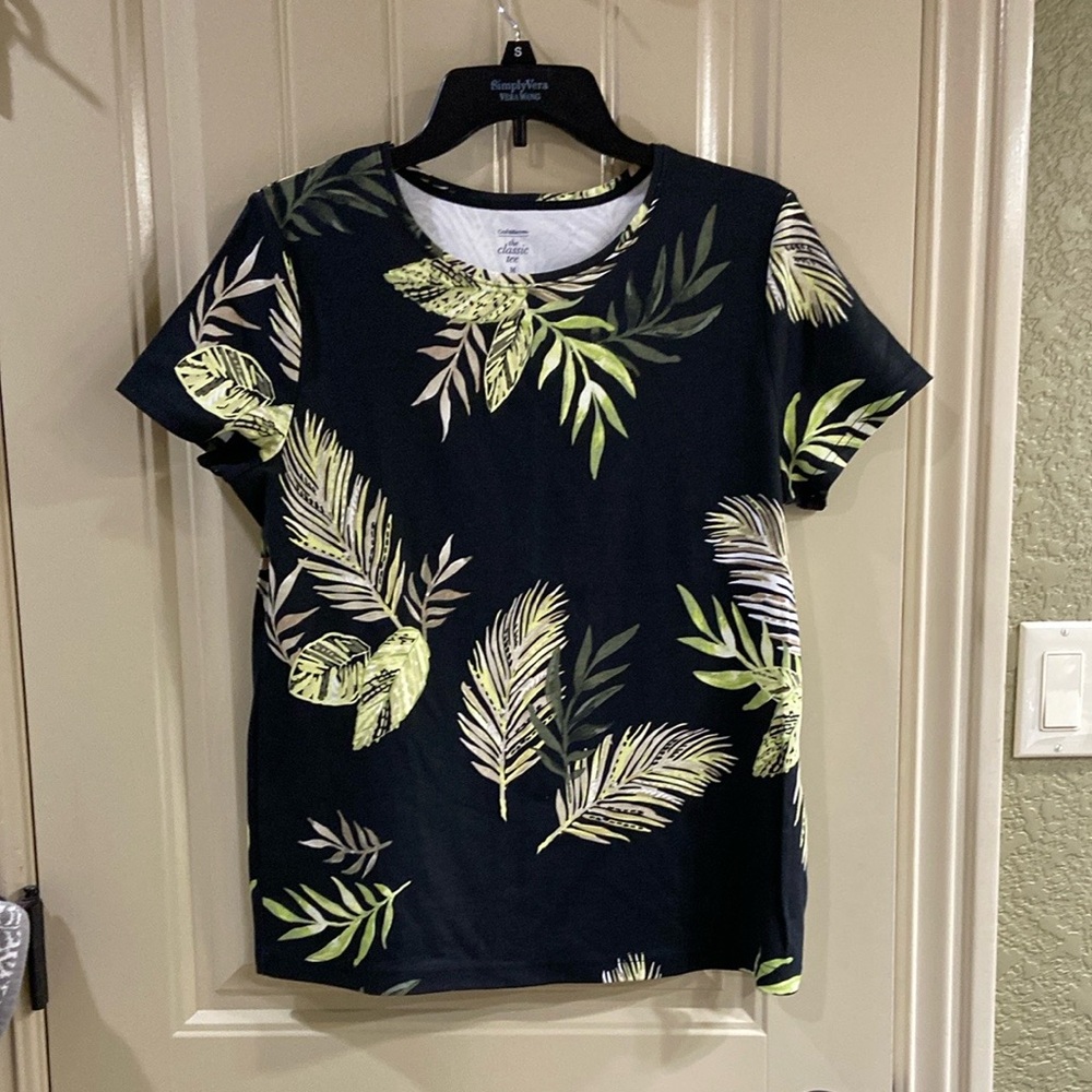 Classic Tee by Croft & Barrow Brand.  NWT!
